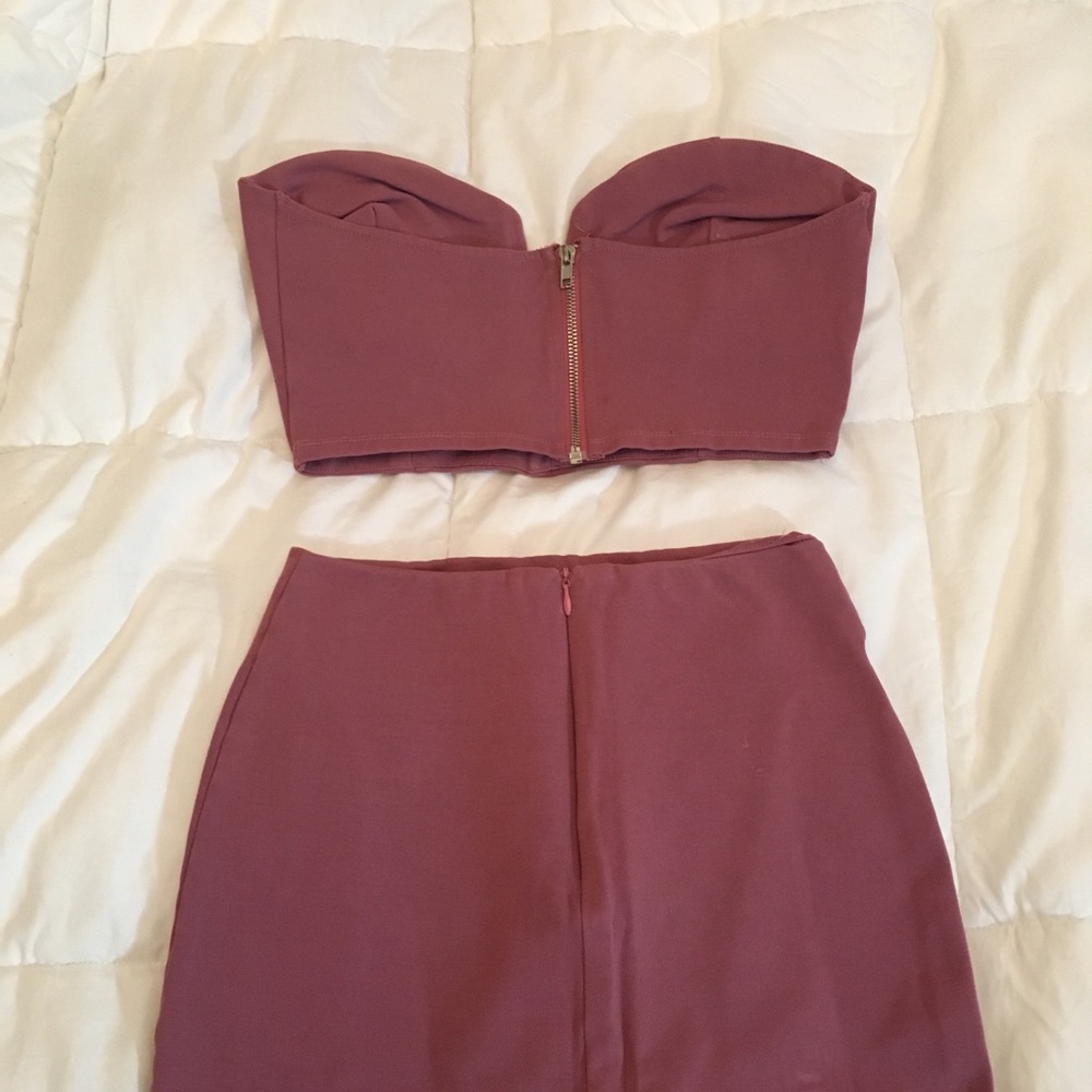 Two Piece Set - Picture 4 of 9
